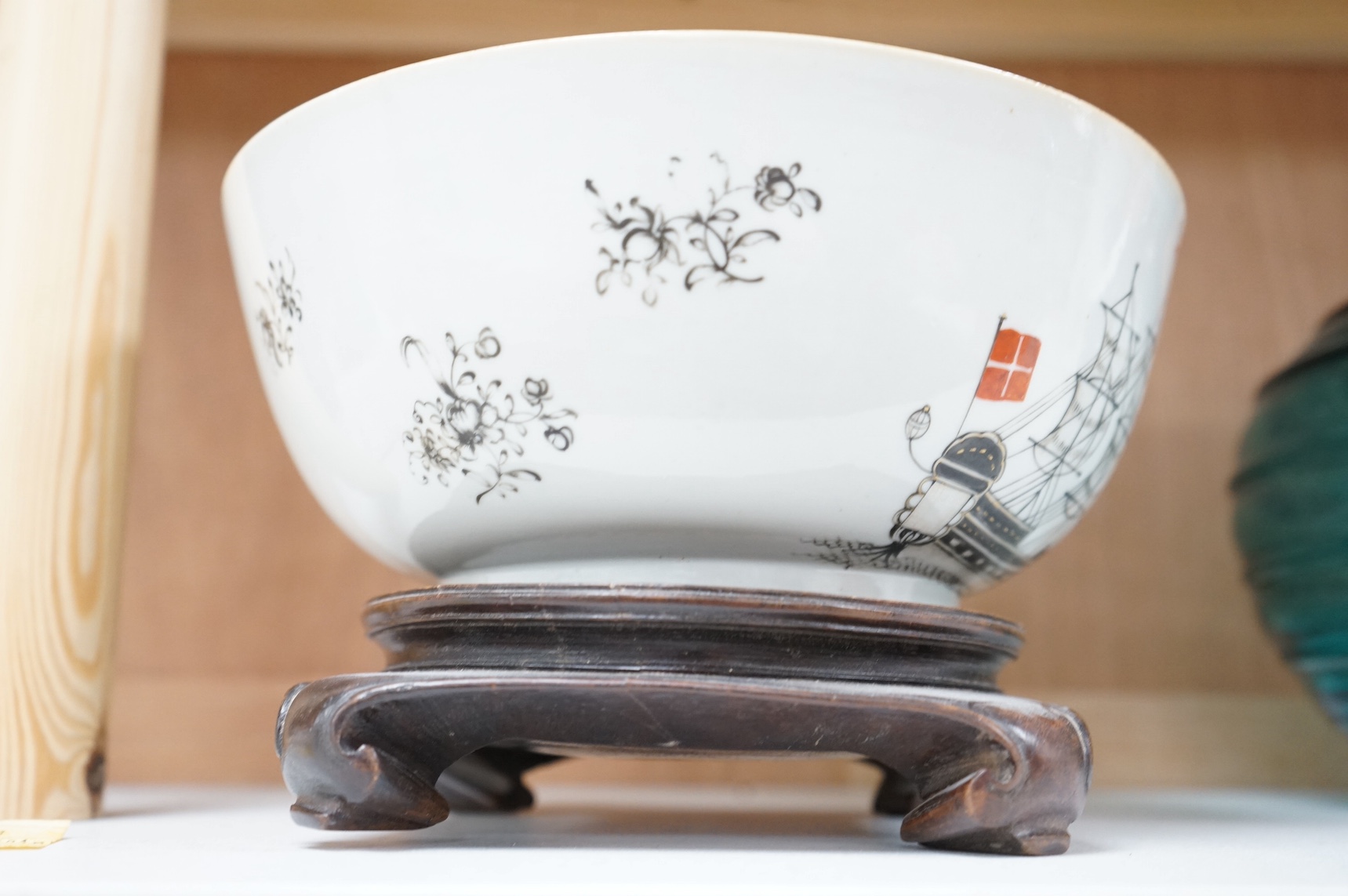 A Chinese export grisaille ‘ship’ bowl, Qianlong period, made for the Danish market